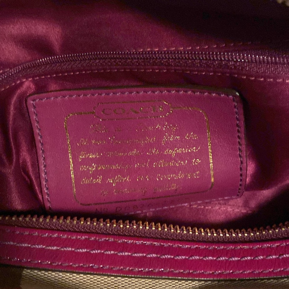 Coach purse - Picture 4 of 5